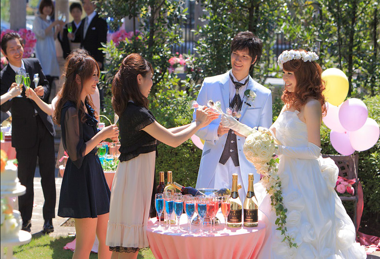 【静岡市】ガーデンが素敵な結婚式場でパーティウエディング！